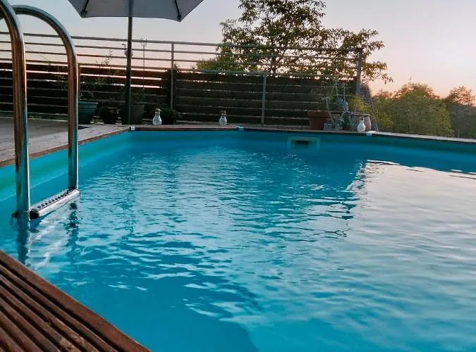 Telma 2 Pers Avec Piscine 